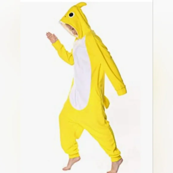 Shark Family Costumes. BABY & GREY - adult sm, MOM-18-14 mo, DAD-12-18mo - Picture 1 of 8